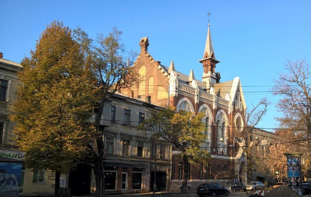 Old City Appartments Odessa Esterno foto
